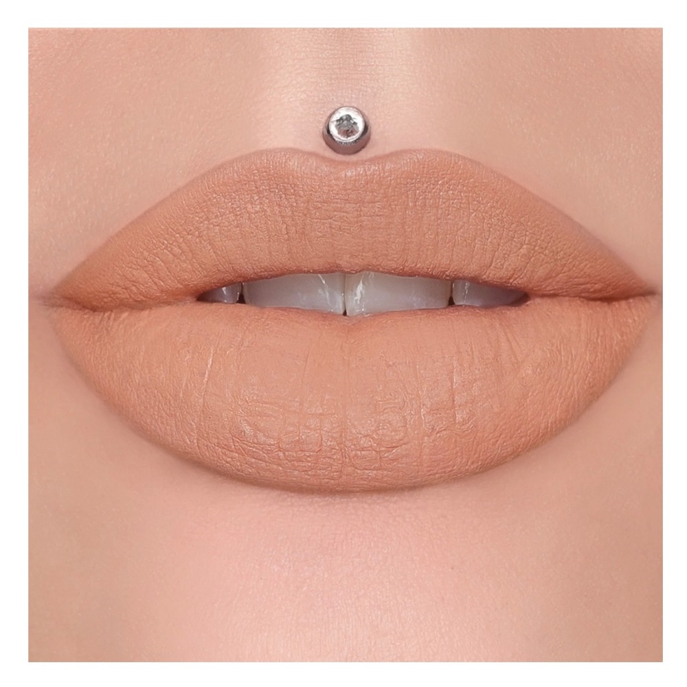 DIET MANNEQUIN- Soft‎ Peachy Nude Jeffrey Star New in Box Velvet Trap Lipstick